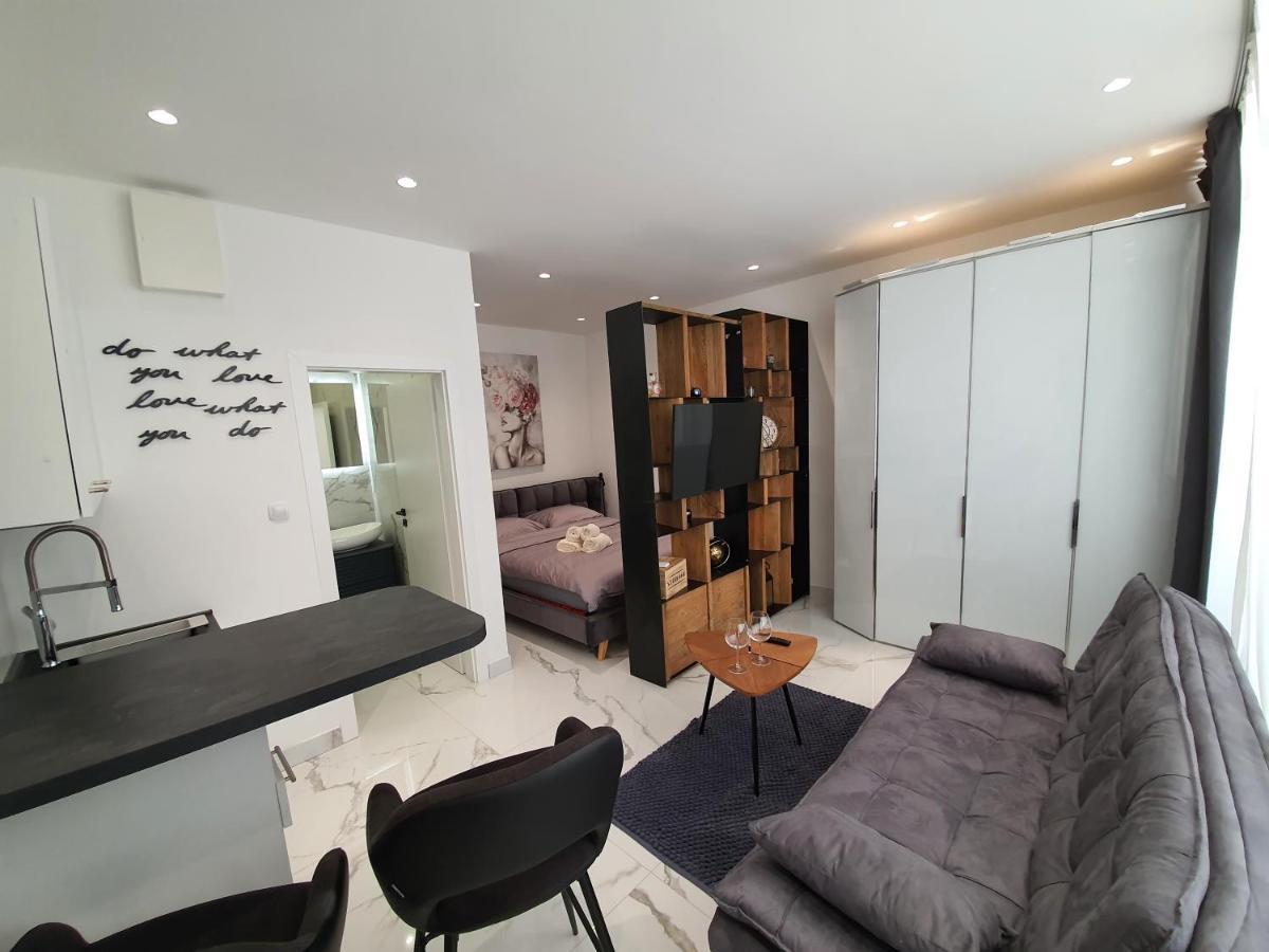 Apartmani Lavin Malinska Kültér fotó